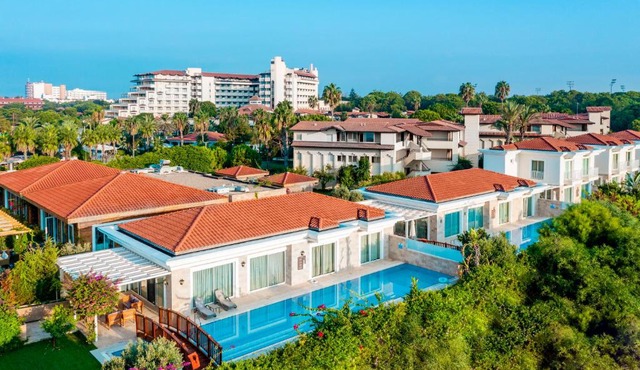 Bellis Deluxe Hotel & Heated for Winter Aqua Park in Belek