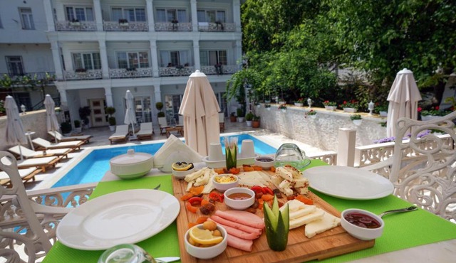 Buyukada Cankaya Hotel in Buyukada