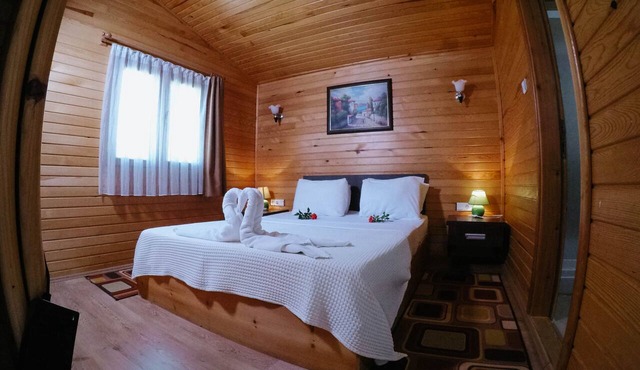 Canada Hotel & Bungalows in Kemer