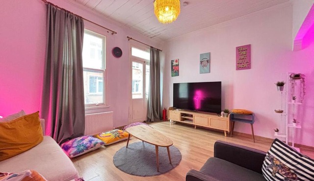 Comfortable Home Steps from the Kadıköy Waterfront in Istanbul