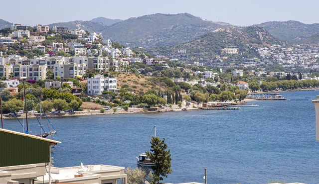 Cozy Duplex with Fascinating View in Yalikavak