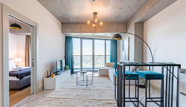 Cozy Flat with City View and Balcony in Sisli in Istanbul