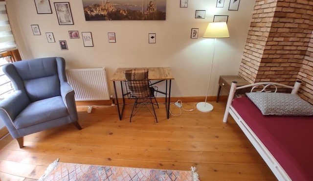 Cozy Room l Central Location l Wooden Mansion in İstanbul