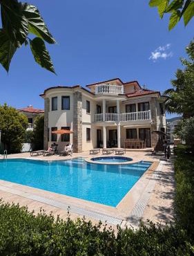 Dalyan Turaman private pool sleeps 10 in Ortaca