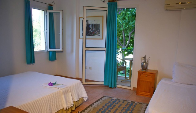 Emel Pension in Kusadasi