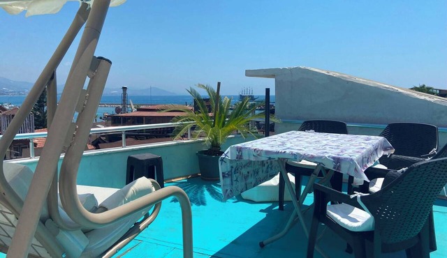 Entire Private Home | Alanya Harbour | Sea View & Rooftop in Antalya