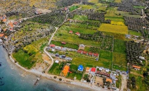 Fesleğenbükü Kamp in Çökertme