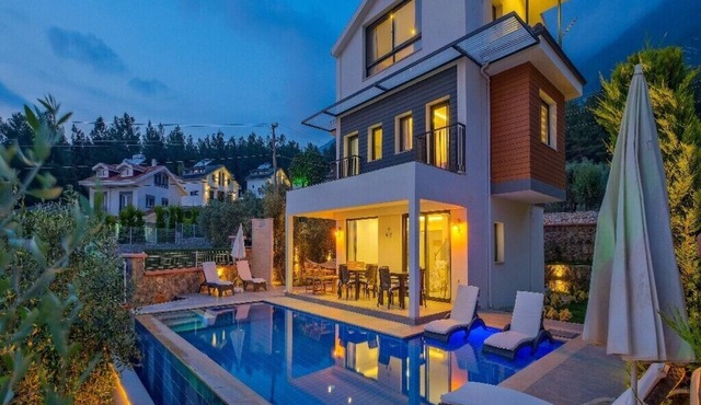 Fethiye Ölüdeniz de Özel Havuzlu Lüks Villa in Ölüdeniz