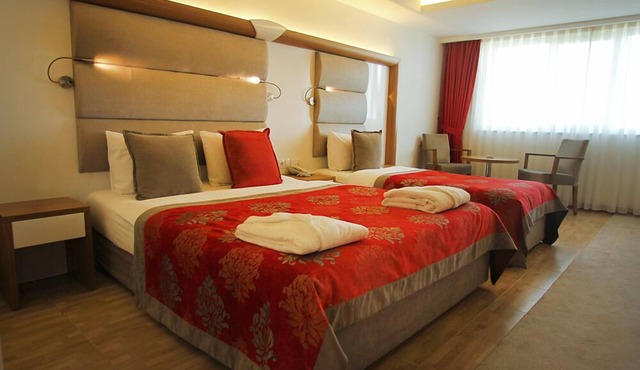 Green Suada Hotel in Pazar