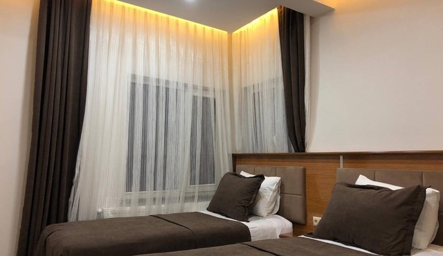Gulistan Hotel in Zara