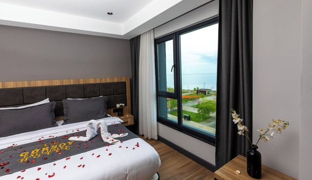 Gursoy Exclusive Hotel in Arsin