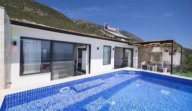 Honeymoon Villa with Totally Private Pool and Sea Views, Kalkan in Kalkan