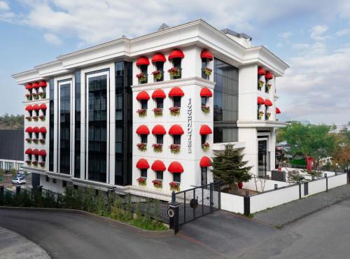 İzz Hotel Koşuyolu in Istanbul