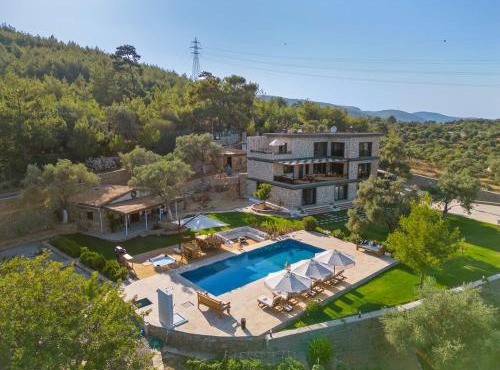 Isolated, Luxurious Stay, Olivinn Yalı Mansion in Bodrum City
