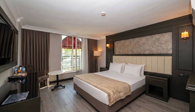 Kunlun Kensington Hotel in Istanbul