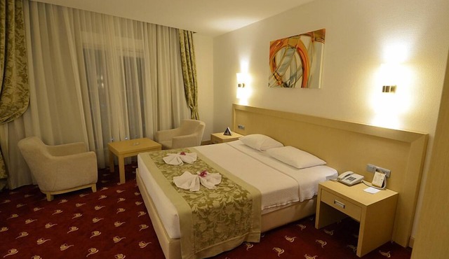 Lamos Resort Hotel & Convention Center in Erdemli