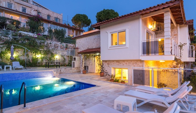 Luxury 4 bedroom semi-detached villa in Kalamar Bay in Kalkan