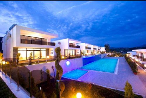 MYs Paradise Deluxe Familien-Villa 100 Percent Privacy in Kuşadası