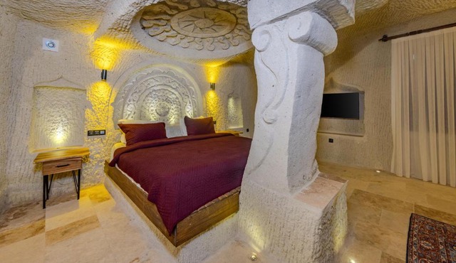Rose Moon Cave in Nevşehir
