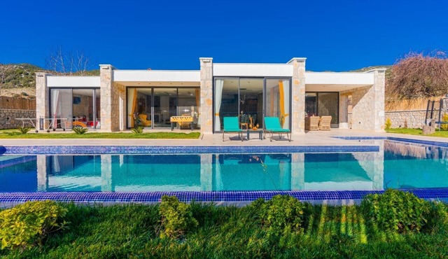Saribelen Village 3 Bedroom Villa 4908 in Kalkan