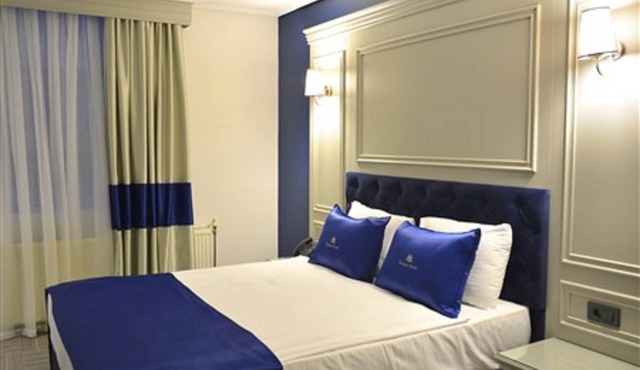 Sarissa Hotel
