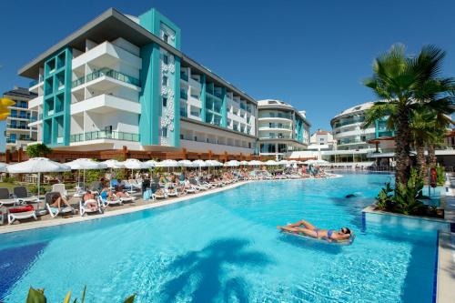 Sea Shell Resort & Spa