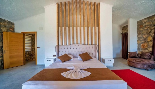 Sleeps 4, Spacious Lux Villa with Private Pool AWZ 275 in Mugla