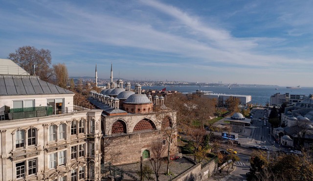 Spacious Terrace Apartment with 360 Bosphorus Views & Elevator in İstanbul