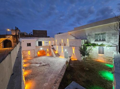 Tarihi Midyat Acar Konağı-Butik Otel-Müstakil Konaklama in Midyat