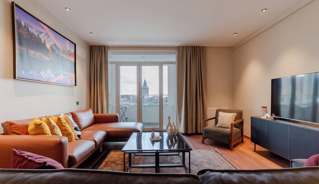 The Best in Beyoglu–Galata Tower View – Elevator – Renovated Interior – Balcony in İstanbul