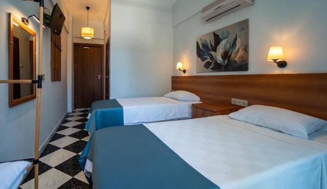 THE TURUNÇ INN OTEL in Marmaris