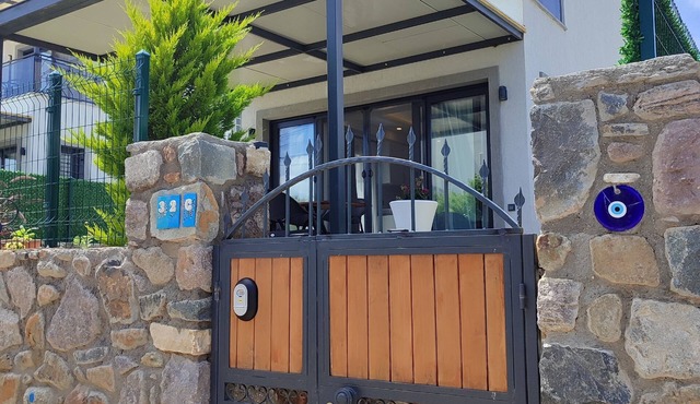Tranquil 2-bedroom house with AC in enjoyable Bodrum Akyarlar in BODRUM
