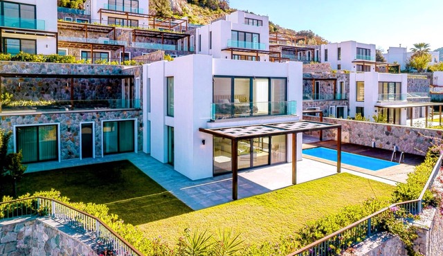 Tranquil Yalıkavak Retreat: Private Pool, Sea Views & Family Paradise