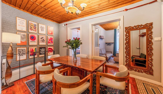 Tremendous 4-bedroom apartment with AC in vibrant İstanbul in İstanbul