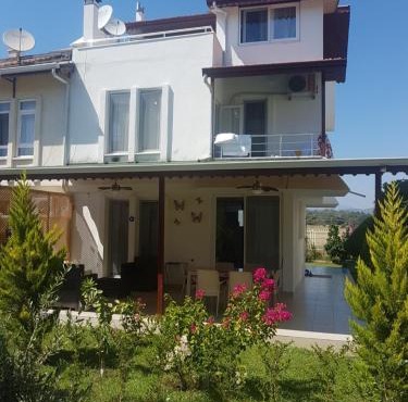 Triblex Villa I Private Beach I Walking Distance to the Sea 300 meters