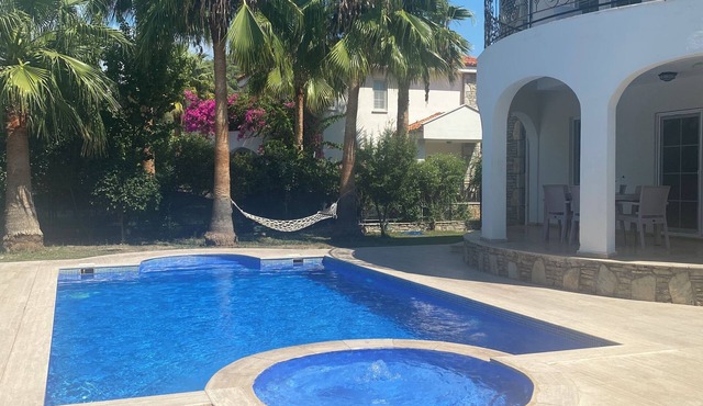 Villa 5 Bedroom Quiet location. Mountain View’s. Great prices for2025. in DALYAN