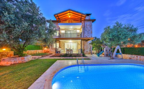 Villa Candan Kaş in Kadirleryakası