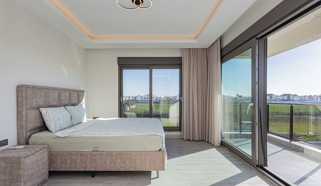 Villa Mira Private Spa Luxury Pool