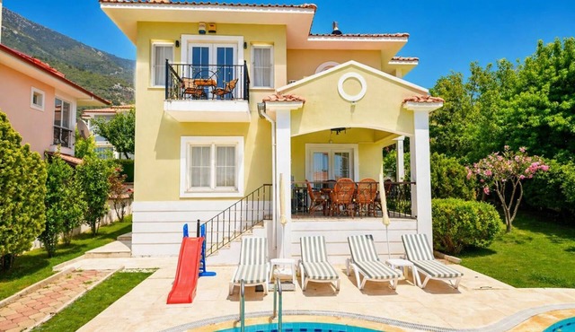Villa Rosetta - Three Bedroom Villa, Sleeps 6 in Oludeniz