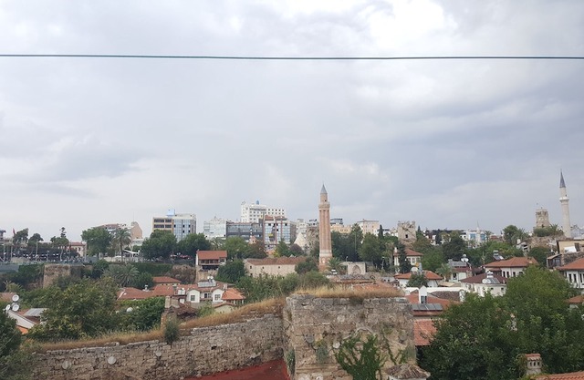 Simple Sea-View Flat in Lovely Old Town