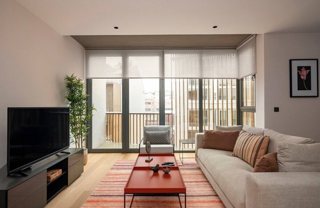 This apartment is a 1 bedroom(s), 1.5 bathrooms, located in Beyoğlu, İstanbul.