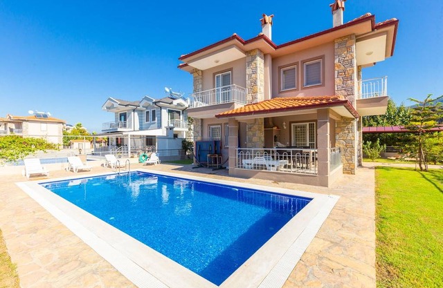 Villa Toprak - Four Bedroom Villa, Sleeps 8