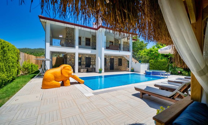 Fethiye Villa | 150 m² Villa ∙ 4 bedrooms ∙ 8 guests