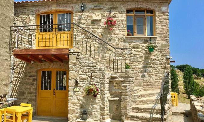 Gokceada Hotel | 16 m² Hotel ∙ 3 guests
