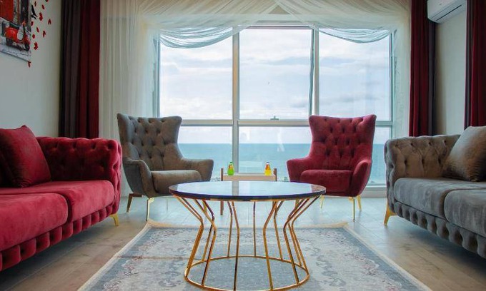 Yomra Hotel | 185 m² Hotel ∙ 3 bedrooms ∙ 8 guests