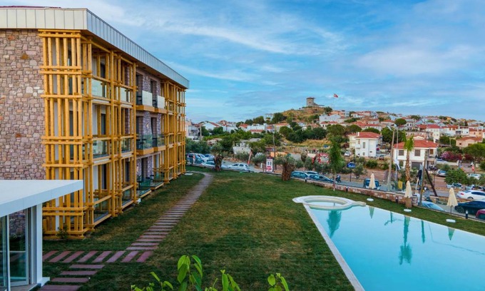 Ayvalik Hotel | 25 m² Hotel ∙ 127 guests
