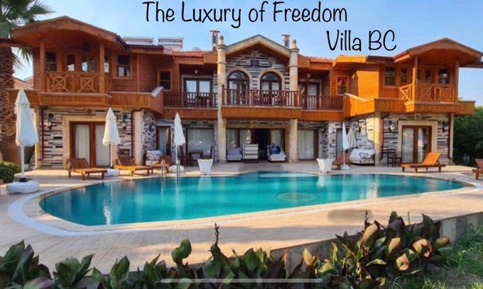 Dalyan City Center Villa | 285 m² Villa ∙ 10 bedrooms ∙ 20 guests
