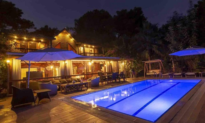 Lara Villa | 300 m² Villa ∙ 6 bedrooms ∙ 12 guests