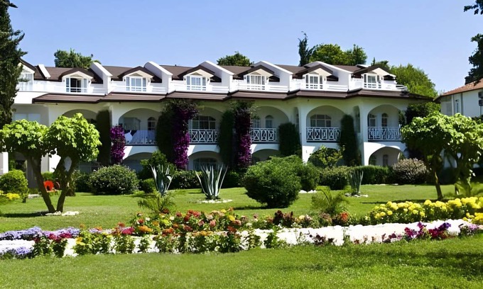 Yaniklar Hotel | 42 m² Hotel ∙ 10 guests