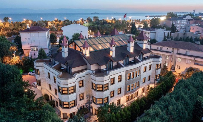 Pendik District Hotel | 42 m² Hotel ∙ 127 guests
